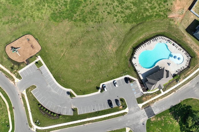 7050 Scotlyn Way, White House, TN 37188 - aerial view of a pool area