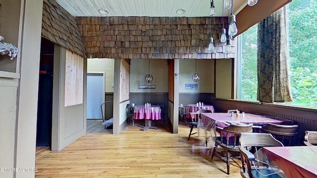 329 Wheeler Ln, Jamestown, TN 38556 - sunroom with healthy amount of natural light