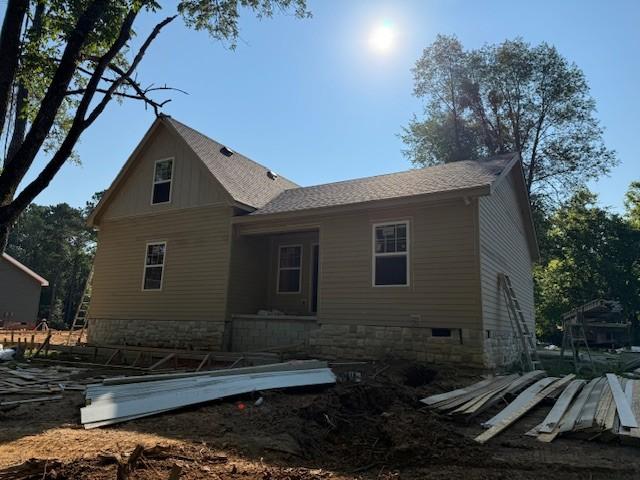 4214 Riley Creek Rd, Normandy, TN 37360 - rear view of house featuring a shingled roof
