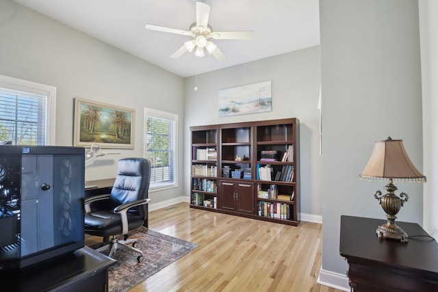 511 Derby Downs, Lebanon, TN 37087 - office space with wood finished floors and ceiling fan