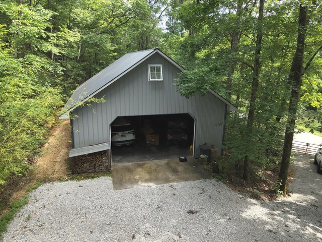 2664 Pineview Rd, Lobelville, TN 37097 - photo 4