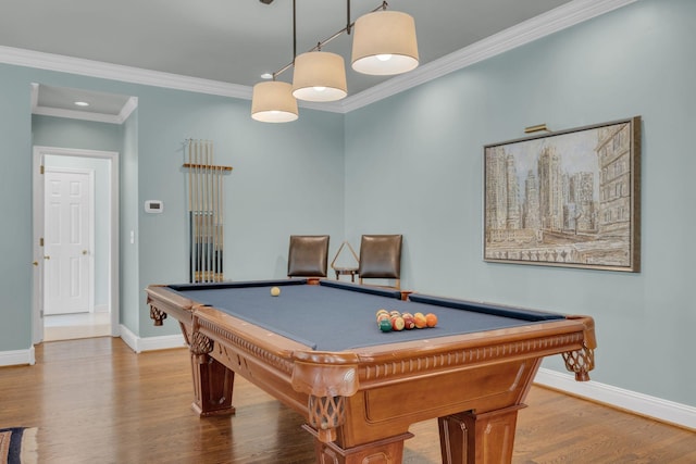111 Hardingwoods Pl, Nashville, TN 37205 - game room with ornamental molding, billiards table, wood finished floors, and recessed lighting