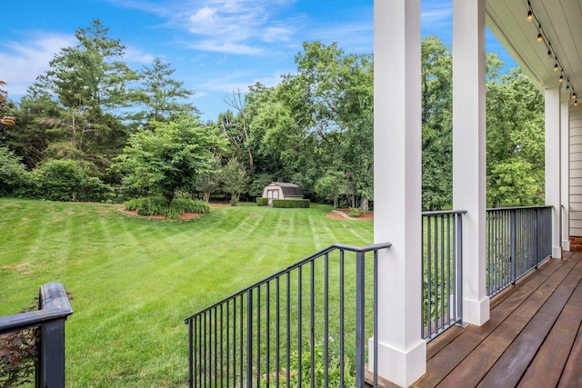 111 Hardingwoods Pl, Nashville, TN 37205 - view of grassy yard featuring a porch and an outdoor structure