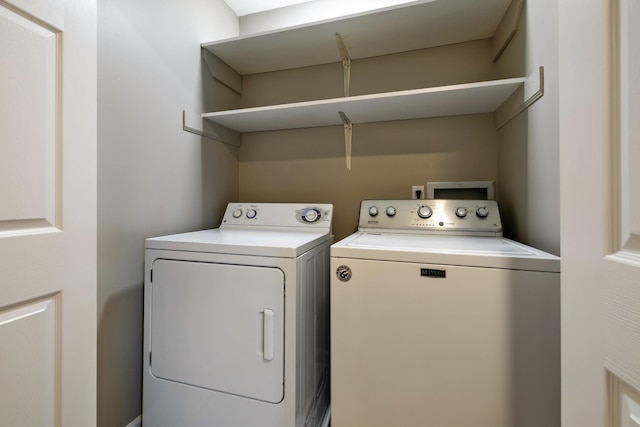 438 Siena Dr, Nashville, TN 37205 - laundry area featuring washer and dryer