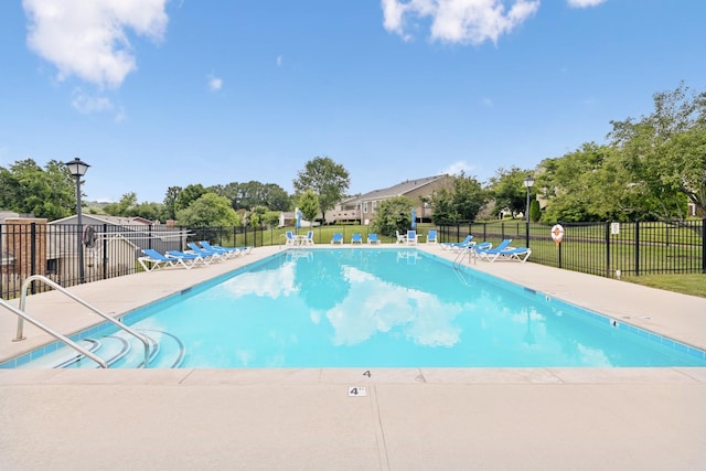 438 Siena Dr, Nashville, TN 37205 - community pool featuring a patio