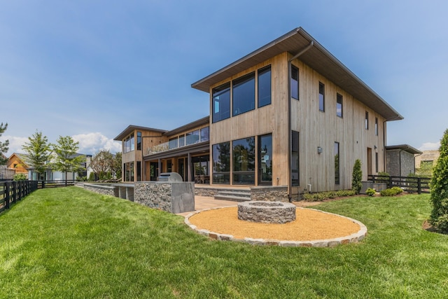 8005 Backwoods Dr, College Grove, TN 37046 - rear view of property featuring area for grilling