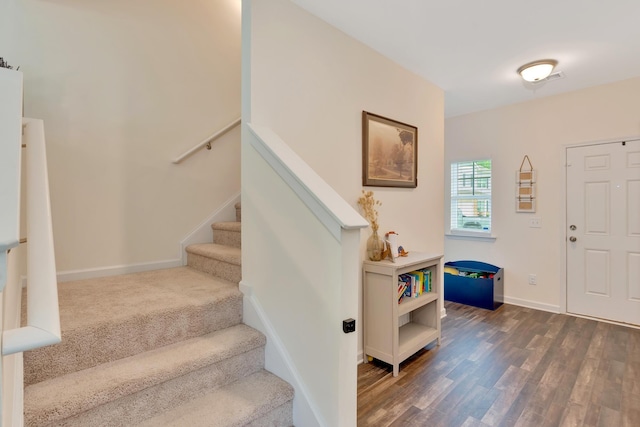 5 Oak Ridge Ct NE, Rome, GA 30165 - entrance foyer featuring stairs and dark wood finished floors