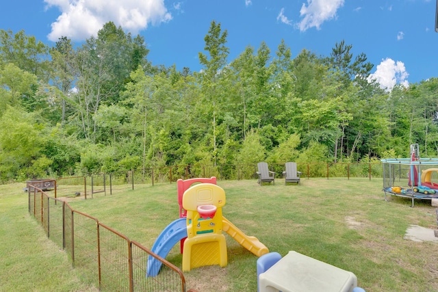 5 Oak Ridge Ct NE, Rome, GA 30165 - view of property's community featuring a view of trees and a trampoline