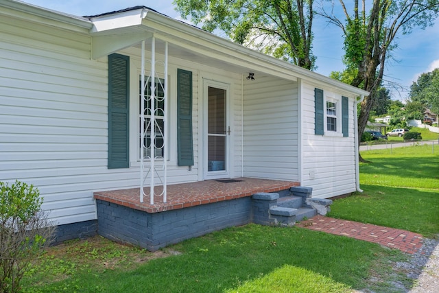 3502 Kellys Ferry Rd, Chattanooga, TN 37419 - view of side of home featuring a yard and a porch