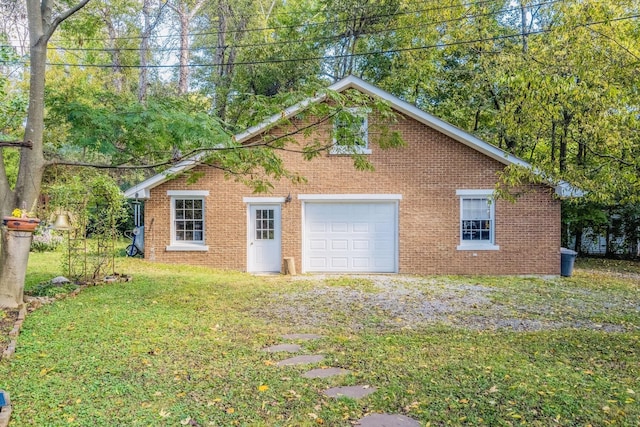 607 N 2nd St N, Clarksville, TN 37040 - view of garage