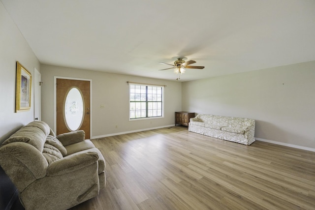 17930 Main St W, Huntingdon, TN 38344 - living area with ceiling fan and wood finished floors