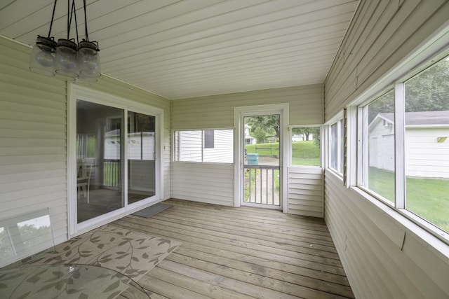 17930 Main St W, Huntingdon, TN 38344 - unfurnished sunroom featuring a chandelier
