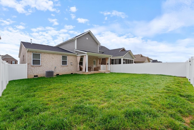 1081 Pebble Run Rd, Hendersonville, TN 37075 - rear view of house with crawl space, brick siding, and a fenced backyard