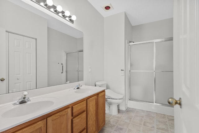 219 Wyndom Ct, Goodlettsville, TN 37072 - full bath featuring an enclosed shower, double vanity, and a closet