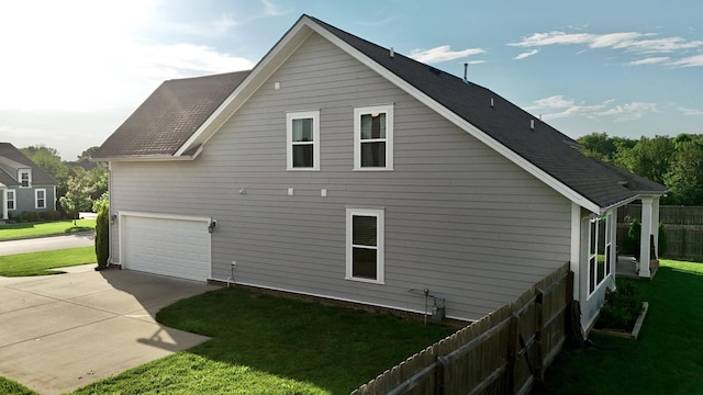 511 Oakvale Ln, Mount Juliet, TN 37122 - view of property exterior with driveway and a garage