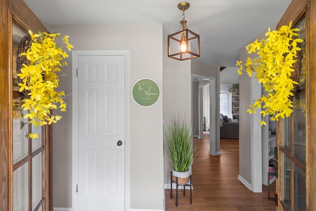 1400 Manor Rd, Columbia, TN 38401 - entryway with wood finished floors and baseboards