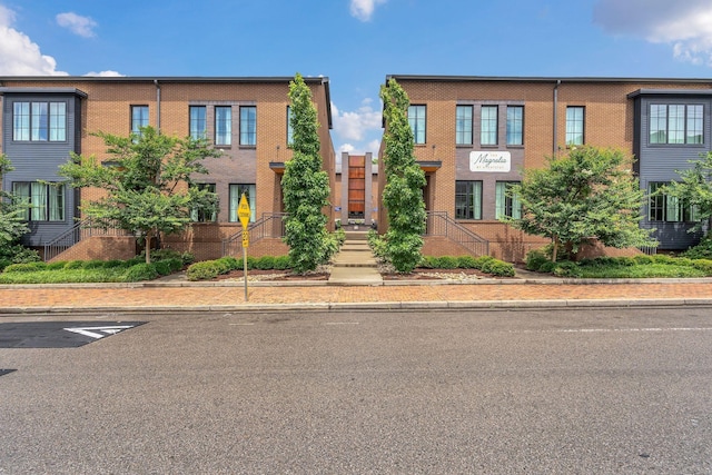 1320 5th Ave N Unit 4, Nashville, TN 37208 - view of front facade with brick siding