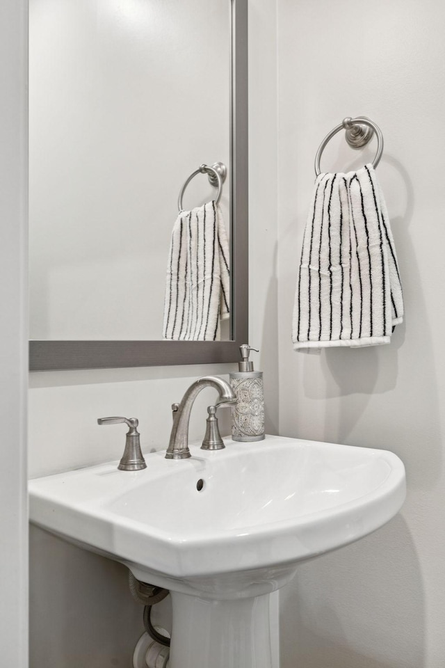 2717 Cloister Ln, Thompsons Station, TN 37179 - bathroom with a sink