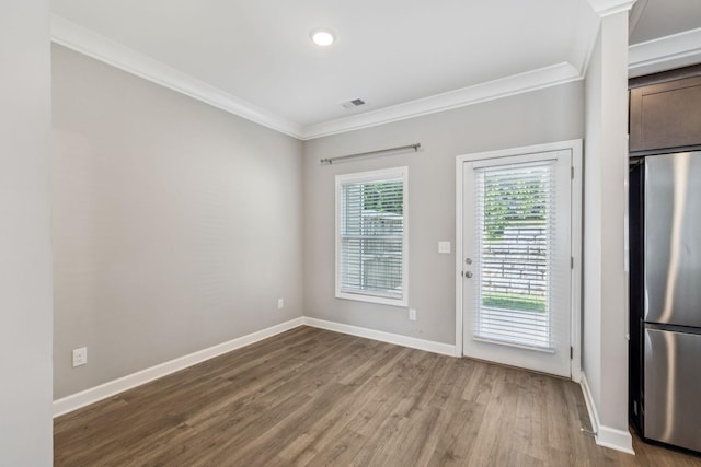 2557 Napa Valley Way, Columbia, TN 38401 - entryway with crown molding, wood finished floors, and recessed lighting