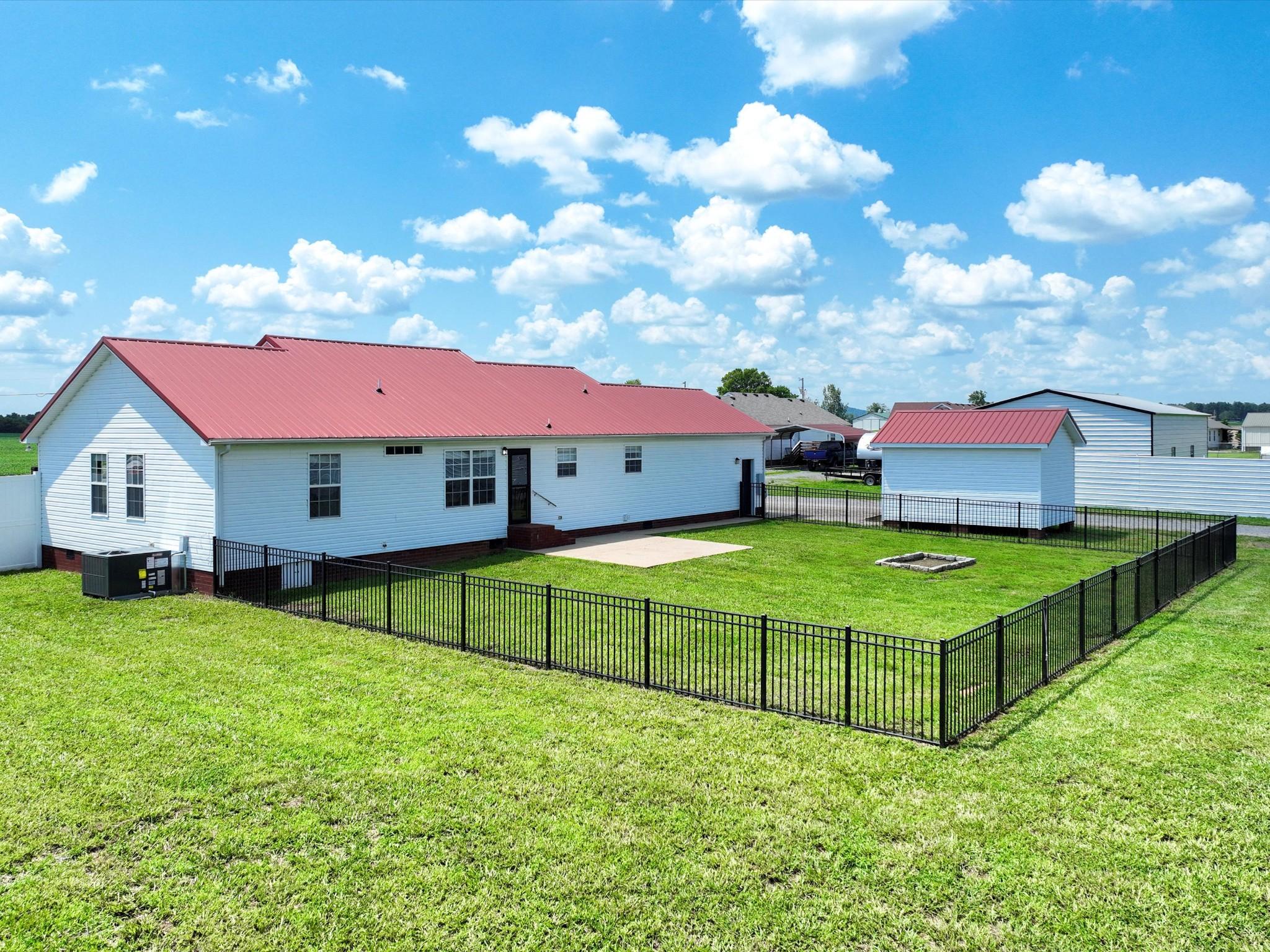 154 County Line Rd, Bell Buckle, TN 37020 - photo 17