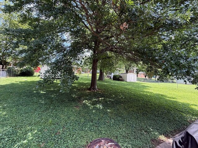 406 Hershey Dr, Hopkinsville, KY 42240 - photo 18