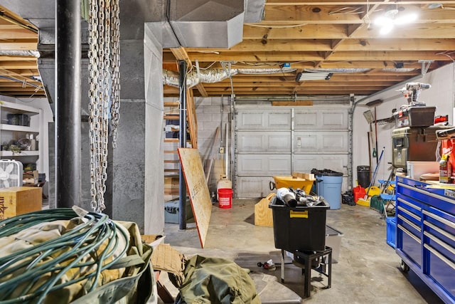313 S Old Military Rd, Saint Joseph, TN 38481 - view of garage