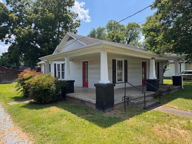 407 Riverview Dr, Shelbyville, TN 37160 - photo 1