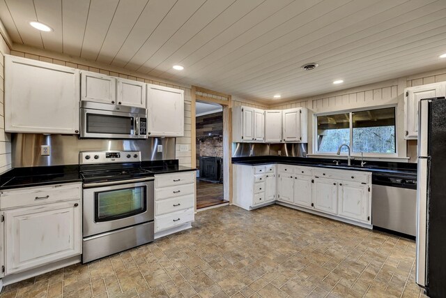 1860 Theta Pike, Columbia, TN 38401 - photo 10