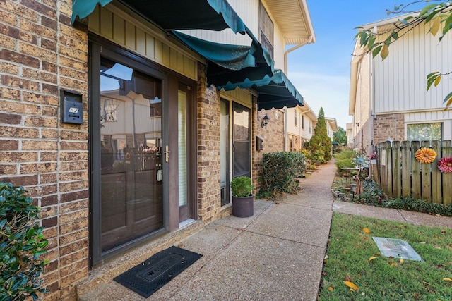 2116 Hobbs Rd Unit K2, Nashville, TN 37215 - entrance to property featuring brick siding and board and batten siding