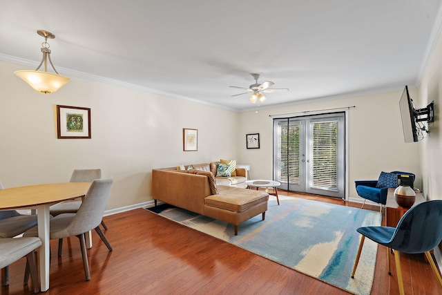 2116 Hobbs Rd Unit K2, Nashville, TN 37215 - living room with crown molding, wood finished floors, and ceiling fan