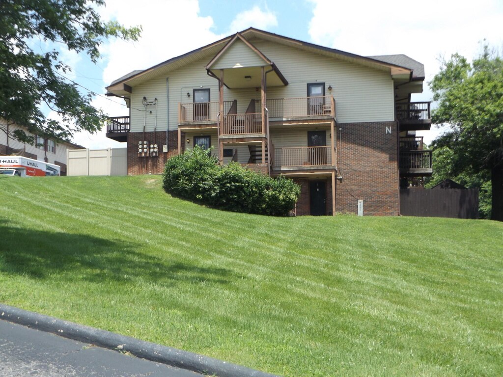 500 Paragon Mills Rd Unit N5, Nashville, TN 37211 - photo 2