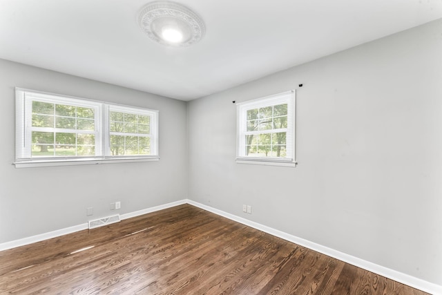 1006 Houston Dr, Murfreesboro, TN 37130 - spare room with dark wood-style floors and baseboards