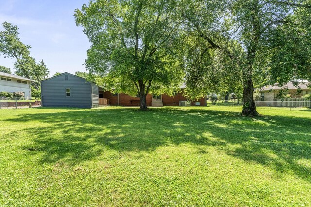 1006 Houston Dr, Murfreesboro, TN 37130 - view of yard