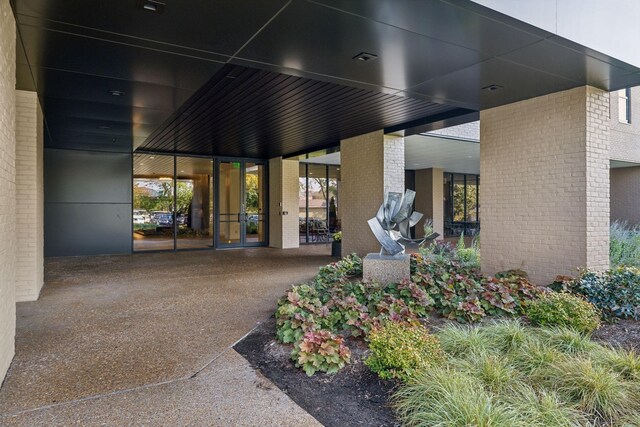 3901 W End Ave Unit 305, Nashville, TN 37205 - photo 2