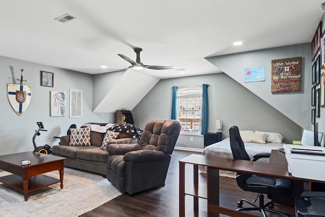 1386 Bruceton Dr, Clarksville, TN 37042 - living area featuring dark wood finished floors, recessed lighting, a ceiling fan, an office area, and vaulted ceiling