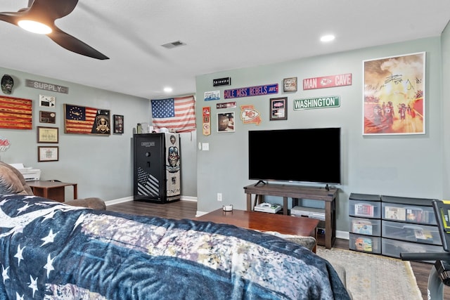 1386 Bruceton Dr, Clarksville, TN 37042 - bedroom with wood finished floors, recessed lighting, and ceiling fan
