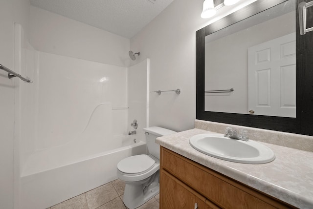 3230 S Senseney Cir, Clarksville, TN 37042 - bathroom featuring vanity, tub / shower combination, tile patterned flooring, and a textured ceiling