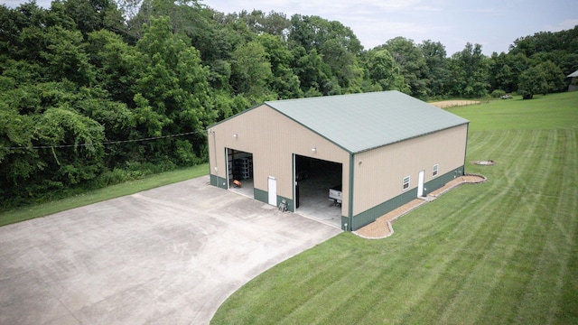 938 Thompson Rd, Pegram, TN 37143 - view of pole building featuring a lawn and driveway