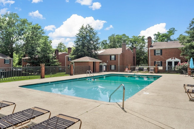 601 Boyd Mill Ave Unit O4, Franklin, TN 37064 - community pool featuring a patio area