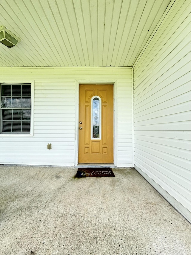 571 E Main St, Auburn, KY 42206 - doorway to property