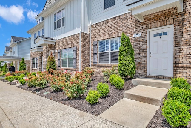 127 Dry Creek Commons Dr, Goodlettsville, TN 37072 - property entrance featuring board and batten siding and brick siding