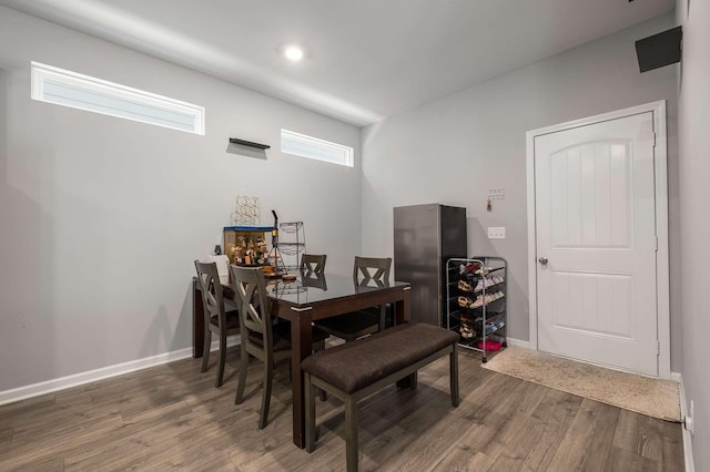 3210 Chatfield Dr, Murfreesboro, TN 37129 - dining area with wood finished floors and recessed lighting
