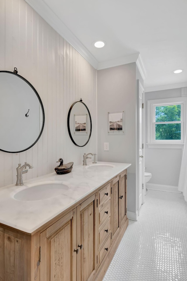 904 Oxford Ct, Brentwood, TN 37027 - full bathroom featuring double vanity, ornamental molding, and recessed lighting