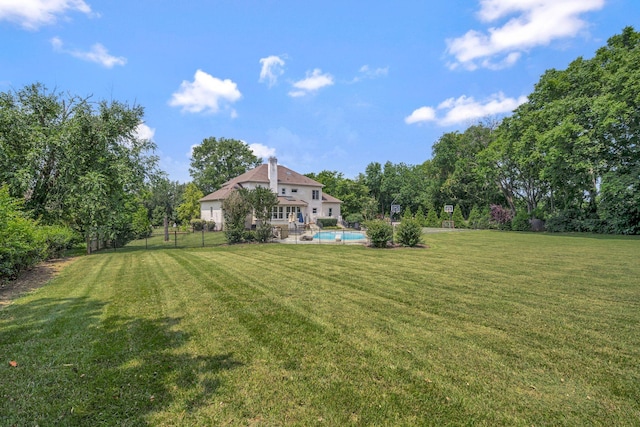 904 Oxford Ct, Brentwood, TN 37027 - view of yard with an outdoor pool