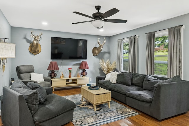 630 Lakeview Cir, Tennessee Ridge, TN 37178 - photo 7
