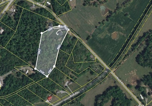 1210 Black Rd, Cunningham, TN 37052 - map of property location with property boundaries highlighted