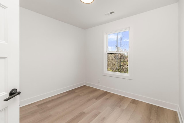 11 Dutch Dr, Clarksville, TN 37043 - empty room featuring light wood-type flooring and baseboards