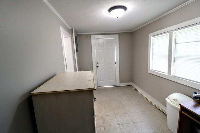 289 Long St W, Mc Ewen, TN 37101 - foyer with ornamental molding and baseboards