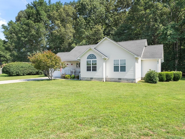 43 Shady Cove Ct, Estill Springs, TN 37330 - single story home featuring covered porch, crawl space, driveway, a garage, and a front lawn