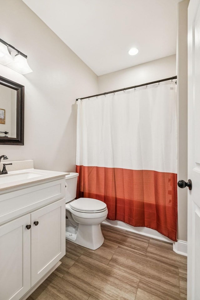 1361 Neil Rd, Chapel Hill, TN 37034 - full bath with vanity, recessed lighting, and a shower with curtain